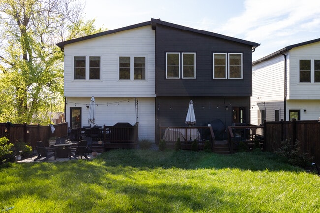 Photo - 3051 Hillside Rd
