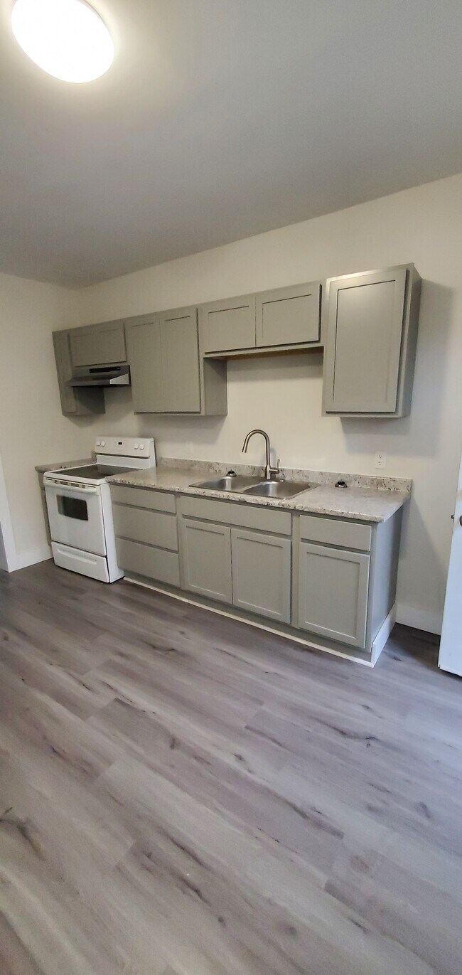 Photo - 13 Acadia Ave Unit Apt7