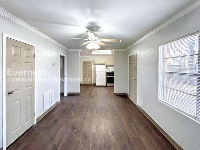 Photo - 431 Annie St