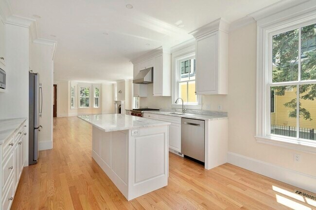Photo - 60 Reed St