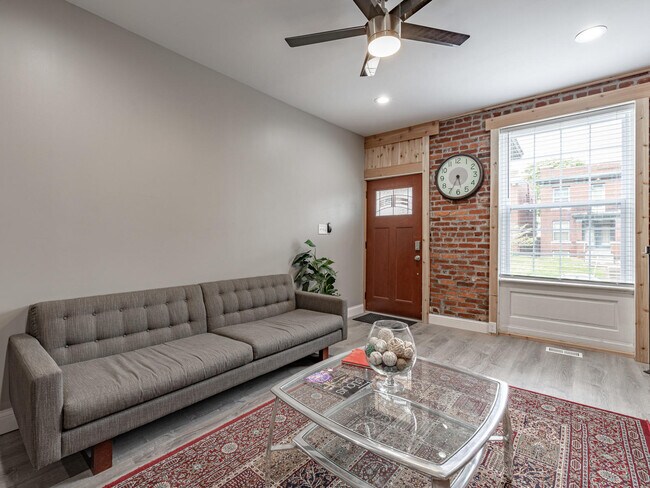 Photo - 3851-3853 McRee Ave