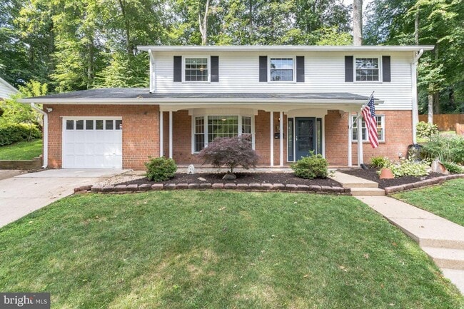 Building Photo - 5200 Southampton Dr