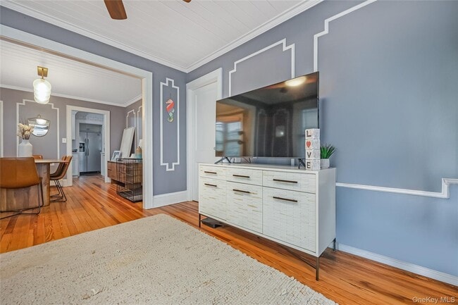 Photo - 96 Oregon St