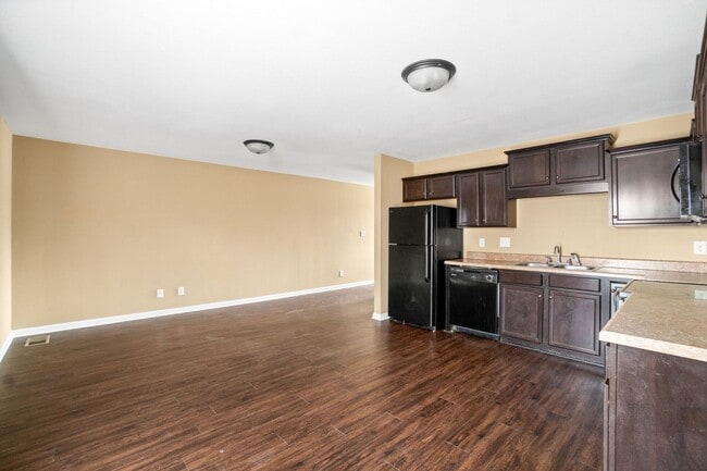 Photo - 1719 Thistlewood Dr Unit A