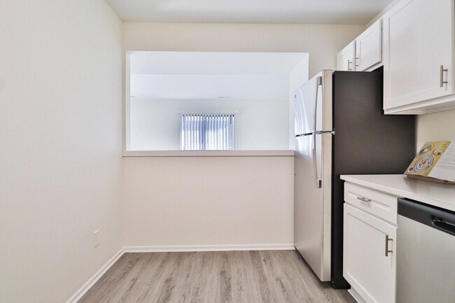 Photo - Country Oaks Apartments