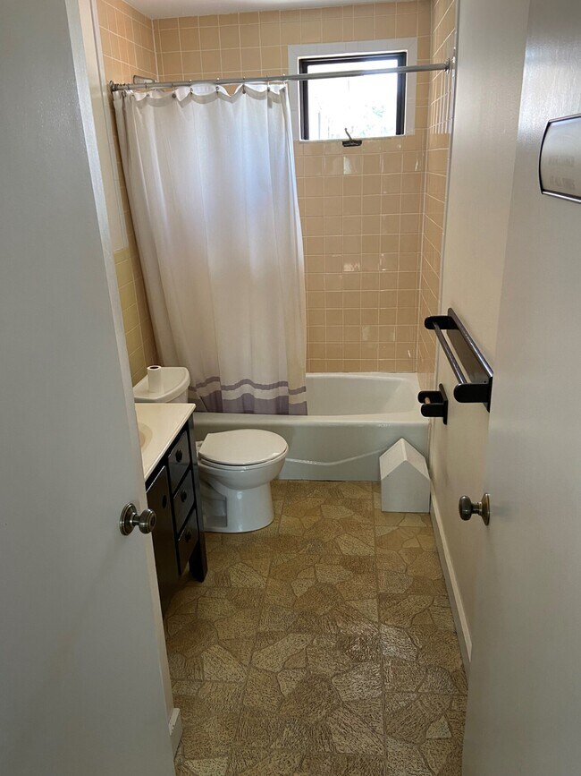 Photo - 1383 Washington St Unit #3