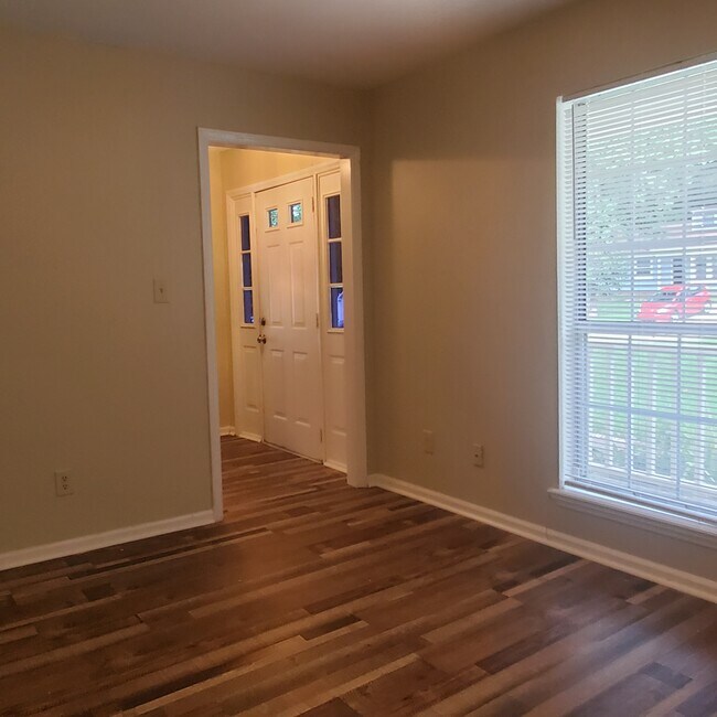 Photo - 2202 Lisa Carole Dr