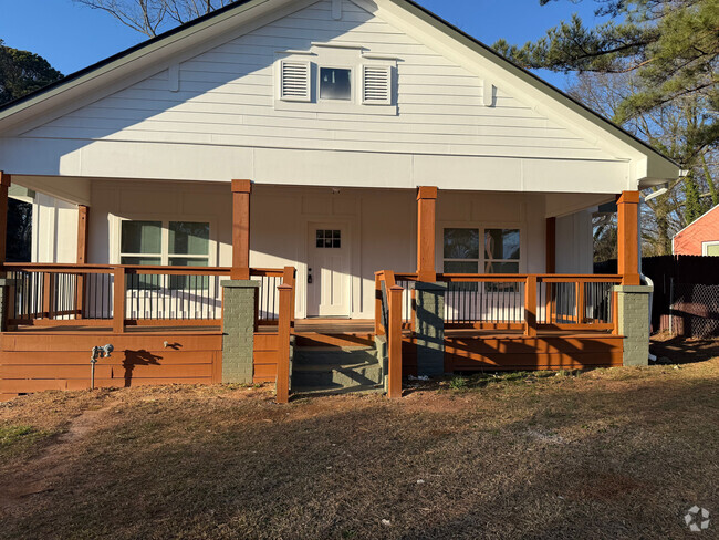 Building Photo - Room in House on Campbellton Rd SW