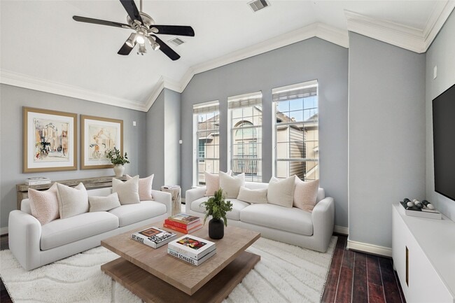 Photo - 3432 Cline St