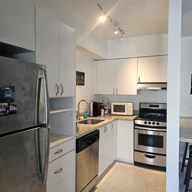 Photo - 1354 Bayview Dr Unidad H