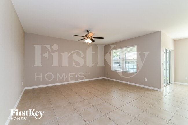 Photo - 2825 NE 2nd Ave