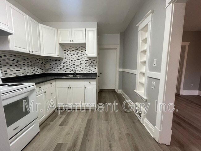 Photo - 151 Wentworth St S Unit 1