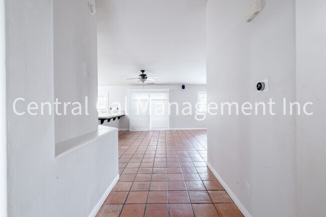 Photo - 3 Bedroom/2 Bath Home with Solar in the Desired Southwest - $2450 per Month!