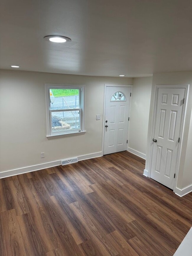 420 Tintsman Ave Unit B