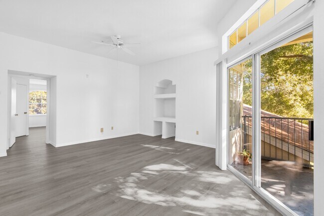 Photo - 7360 Westpointe Blvd Unit 131