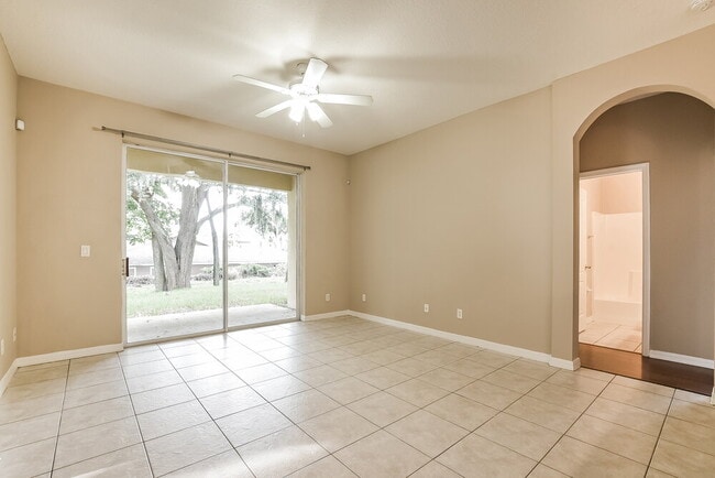 1814 Madison Ivy Cir