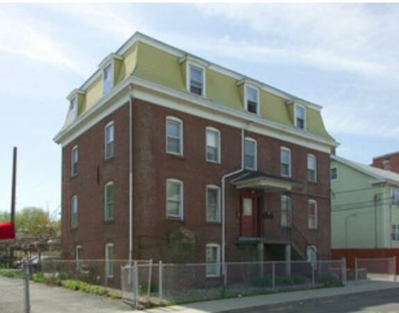 Building Photo - 20 Park St Unit 1L