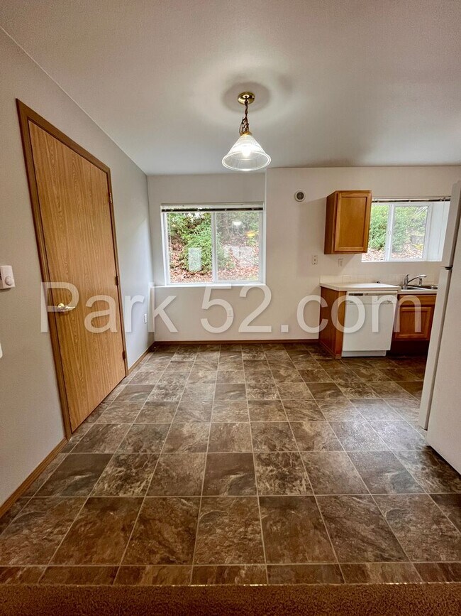 Photo - 1 Bedroom 1 Bathroom - Ground Floor - Bonney Lake Condo Unit #C1