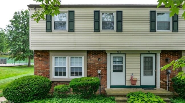 Building Photo - 1799 Higby Dr Unit B