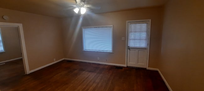 Photo - 1614 Elizabeth Rd