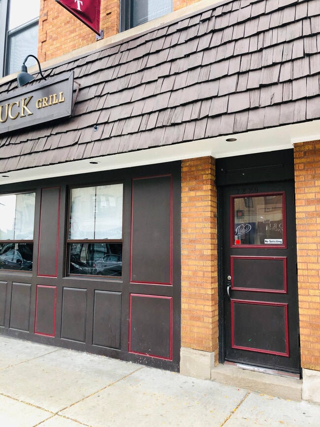 Above popular restuarant - 7220 Madison St Unit 5