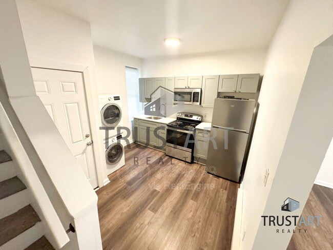 Photo - 2325 N 16th St Unit C