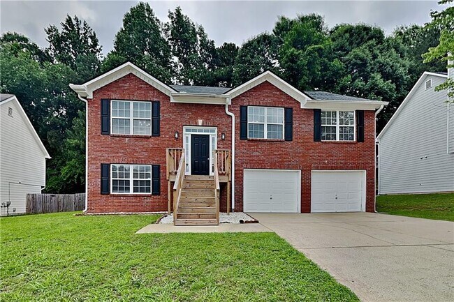 Building Photo - 658 Castlebrooke Way SE