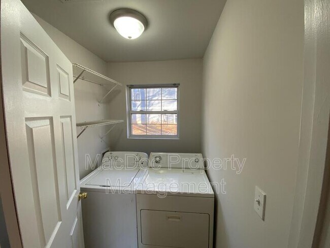 Photo - 117 Edgehill Dr