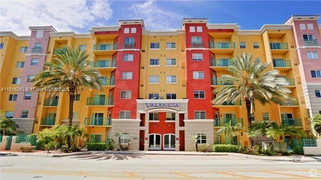 Building Photo - 6001 SW 70th St Unit 407 Rental