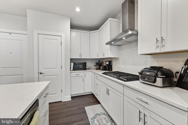 Photo - 102 St Ives Pl Unit 305