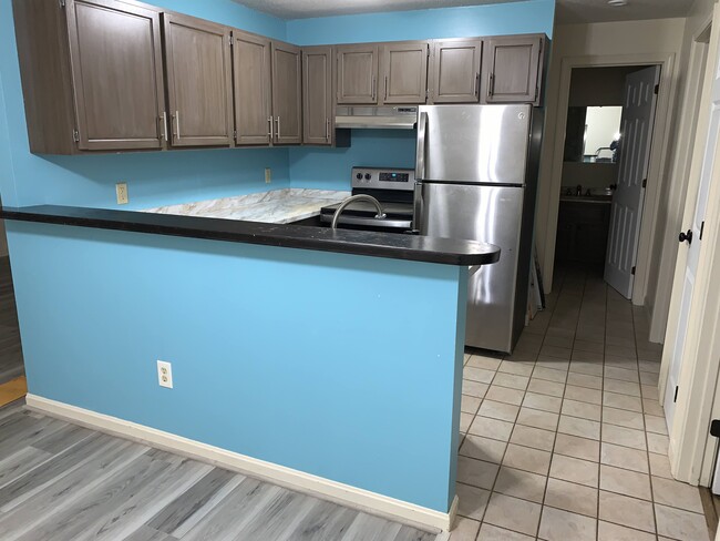 Building Photo - 35 Seminary Hill Rd