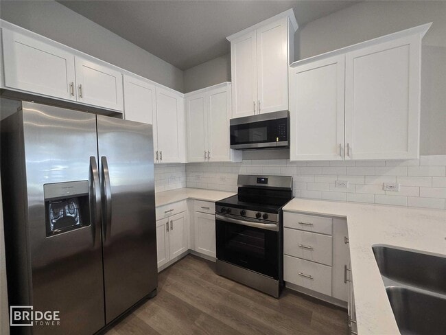 Photo - 333 E Hull St