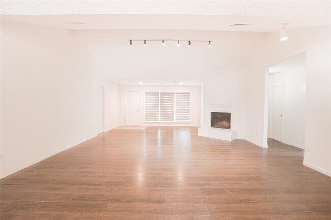 Photo - 2643 Indian Trail Dr