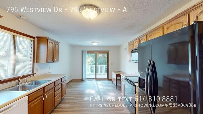 Building Photo - 795 Westview Dr Unit A