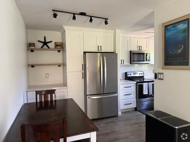 Building Photo - Haleakala Gardens Furnished ground floor 3... Rental