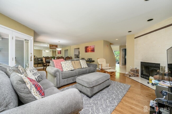 Photo - 84 Ridge Dr