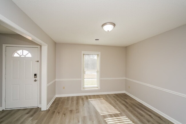 Photo - 7920 Wentworth Dr