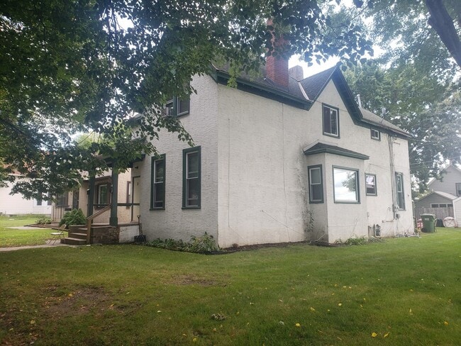 Photo - 660 5th St E Unit 1