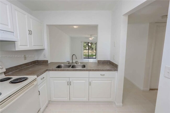 Photo - 2 bedroom in Hammocks FL 33196 Unit 2-204