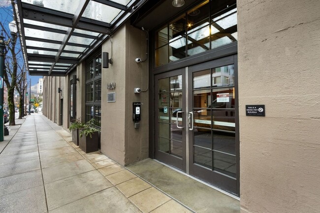 Photo - Chic, urban studio condo in the Pearl—Peaceful, In-unit w/d, 14-ft ceilings, deeded parking