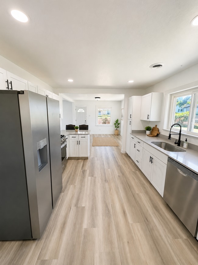 Photo - 2770 S 8560 W