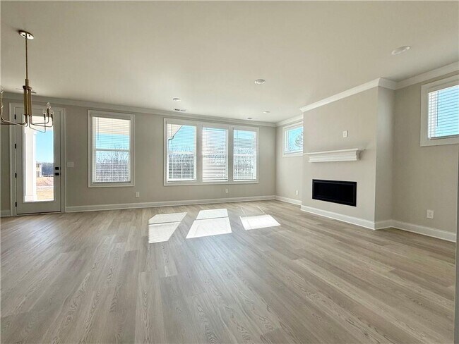 Photo - 3227 Madeira Dr