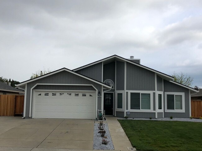 Photo - 1740 Gateway Dr