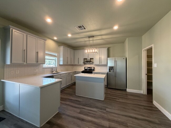 Photo - 3604 Sandy Brook Dr