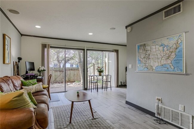 Photo - 620 S 1st St Unit 107