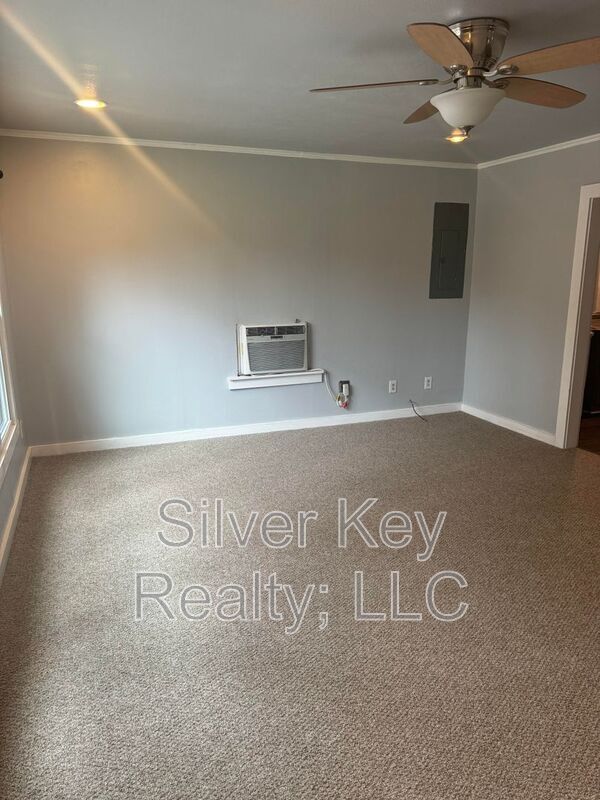 Photo - 140 Arkansas Ln