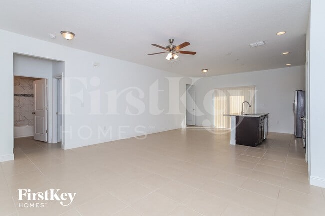 Photo - 189 Willow Dr