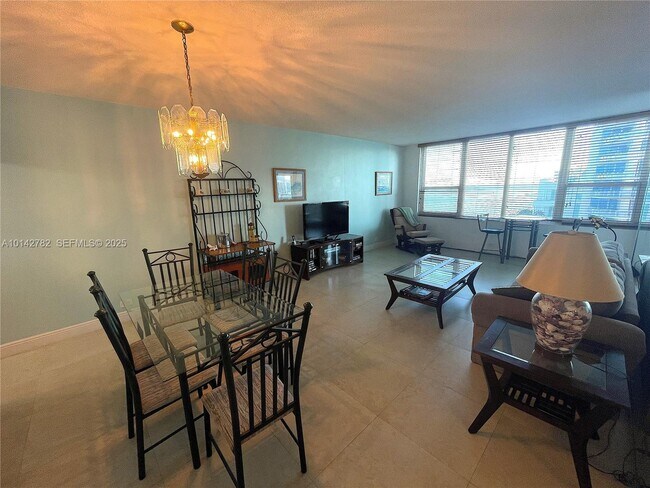 Photo - 3505 S Ocean Dr Unidad 1415