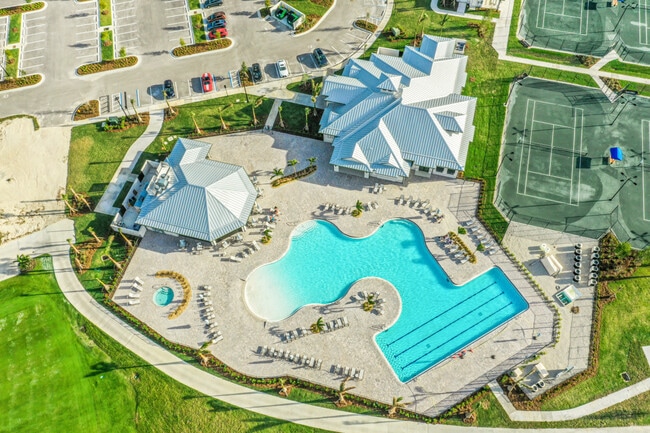 Photo - Heritage Landing