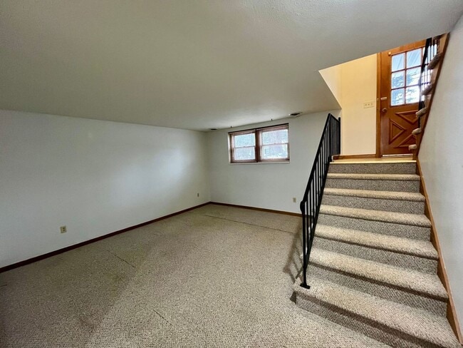 Photo - 811-813 W Adler Rd Unit #811